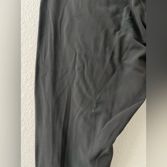Lululemon Align Pant 28" | Graphite Grey | Size 4 | Flaws See Photos - Picture 5 of 12